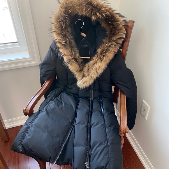 (Sold) Mackage Kay Down Coat With Fur Hood - Picture 5 of 6